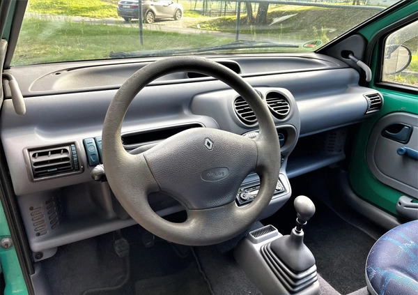 Renault Twingo cena 2999 przebieg: 147651, rok produkcji 1995 z Poznań małe 254